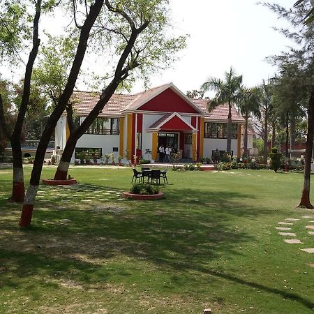 Sanjay Motels I Pvt Ltd Pura Raghunath Bagian luar foto