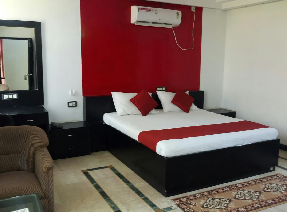 Sanjay Motels I Pvt Ltd Pura Raghunath Bagian luar foto