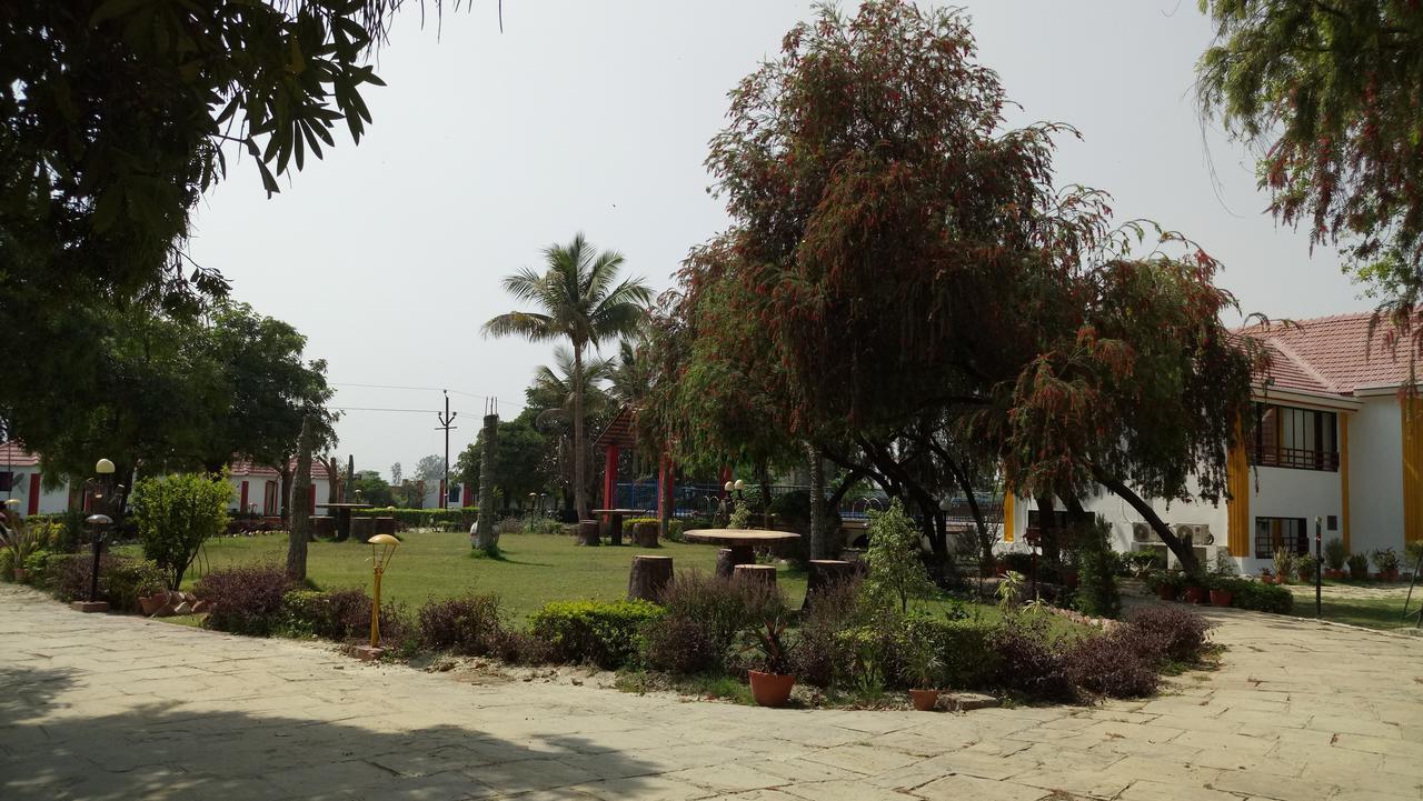 Sanjay Motels I Pvt Ltd Pura Raghunath Bagian luar foto